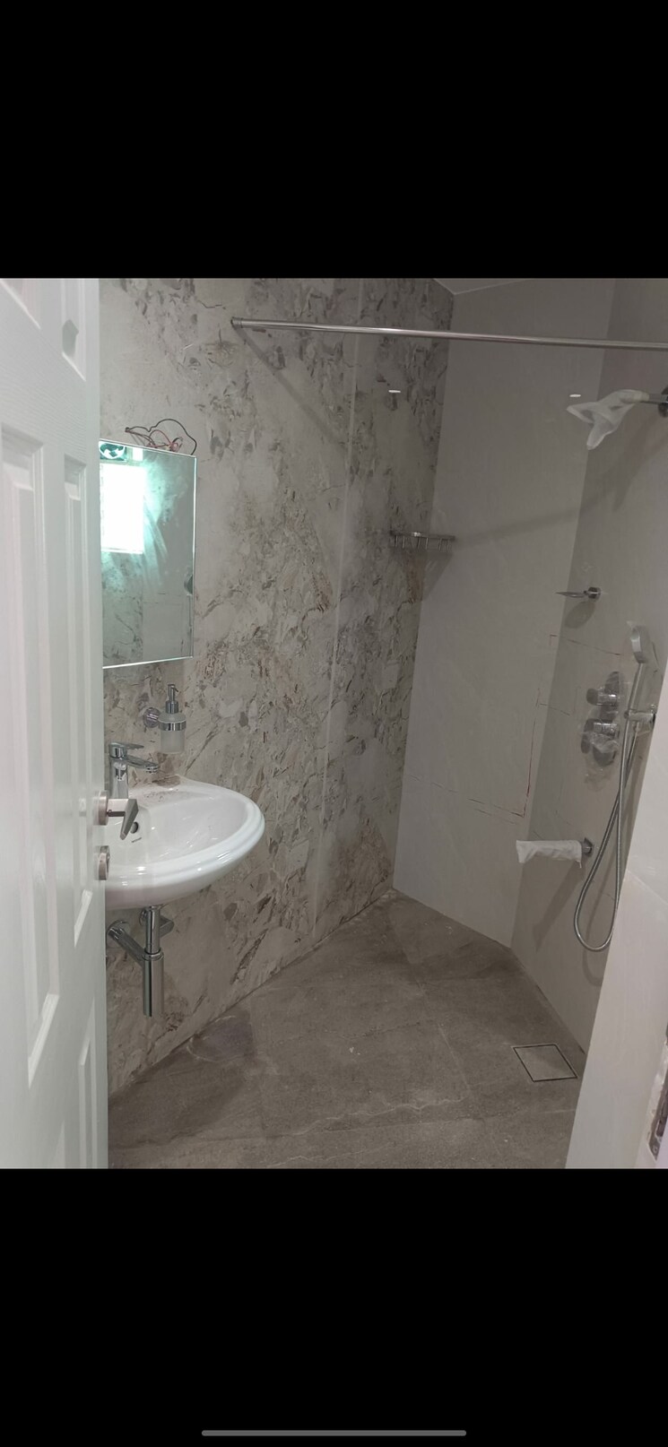 Bathroom, ganesh-bhavan 3 Bedroom 1500 Sq.Ft. Apartment In Girgaon Mumbai 9502474