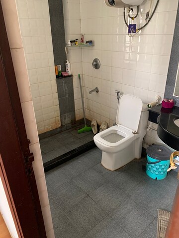 Bathroom in 3 BHK Apartment at Vipul Greens, Sector 48 – for Rent