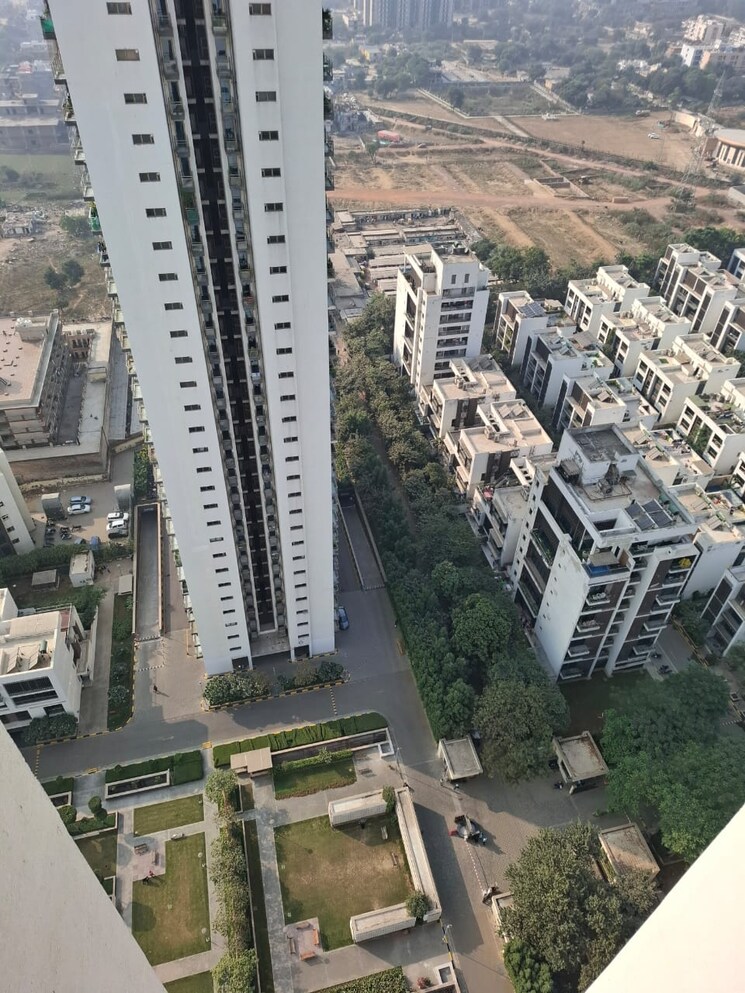 Exterior View, tata-primanti-tower-residences 3.5 Bedroom 2185 Sq.Ft. Apartment In Sector 72 Gurgaon 9502691