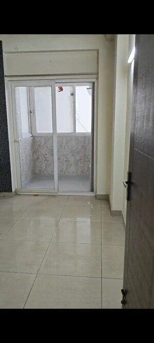 Room in 2 BHK Apartment at ACE Aspire, Tech Zone 4 Greater Noida – for Rent