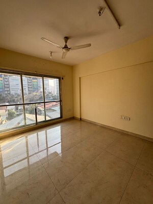 Bedroom in 2 BHK Apartment at Chembur – for Rent