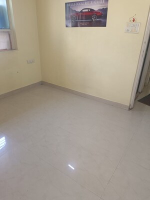 Room in 1 BHK Apartment at Ravi Estate, Pokhran Road No One – for Sale