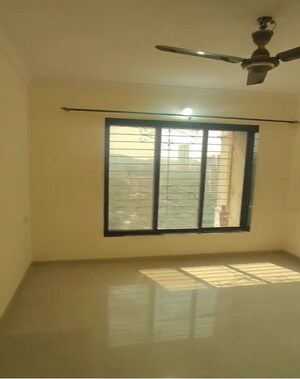 Bedroom in 2 BHK Apartment at Safal Twins, Chembur – for Rent