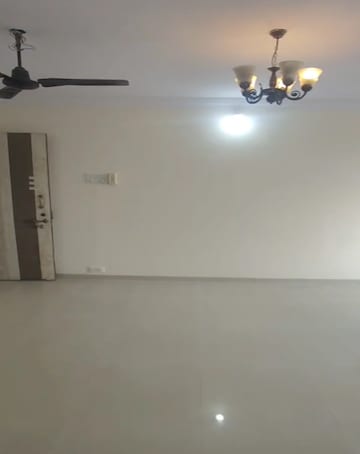 Bedroom in 2 BHK Apartment at Safal Twins, Chembur – for Rent