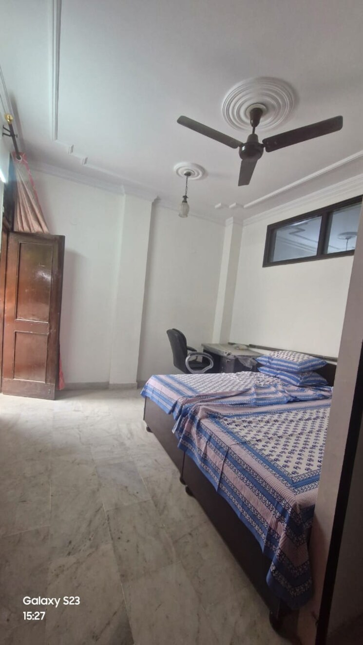 Bedroom, karol bagh Pg For Boys & Girls In Karol Bagh 9503022