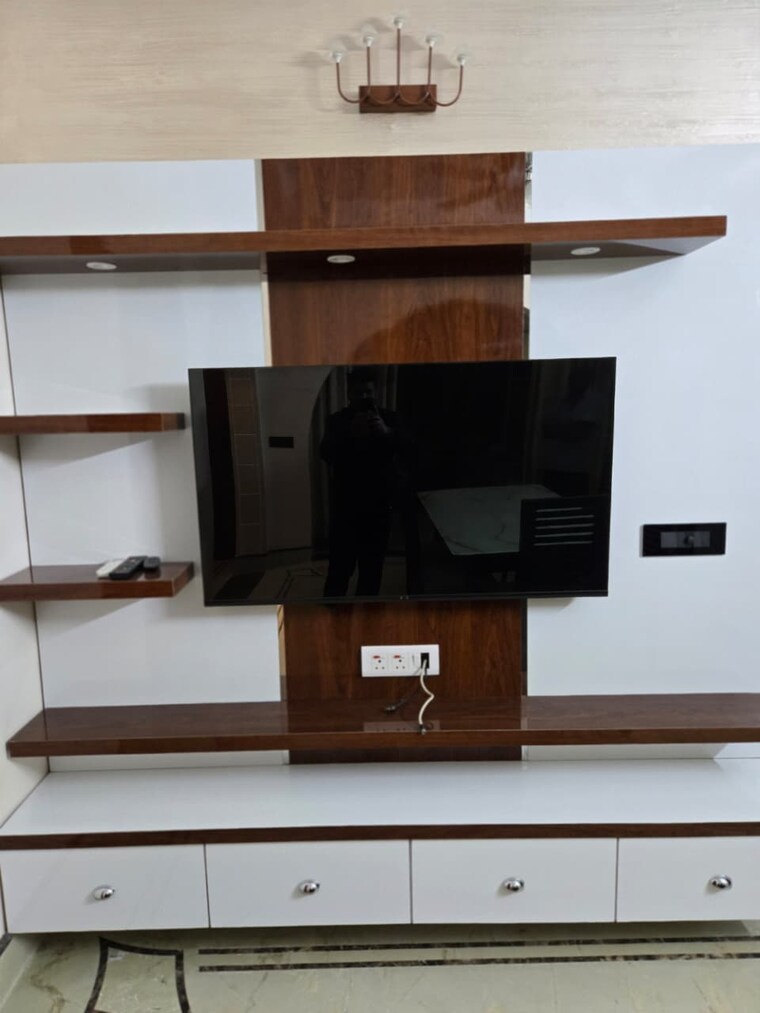 Other, green park extension 3 Bedroom 1850 Sq.Ft. Apartment In Green Park Extension Delhi 9502849