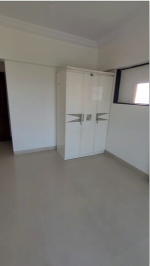 Bedroom in 2 BHK Apartment at Vanamali CHS, Chembur – for Rent