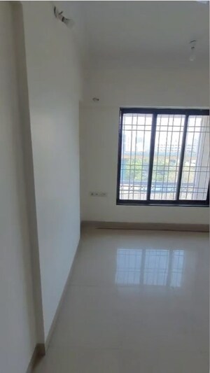 Bedroom in 2 BHK Apartment at Vanamali CHS, Chembur – for Rent