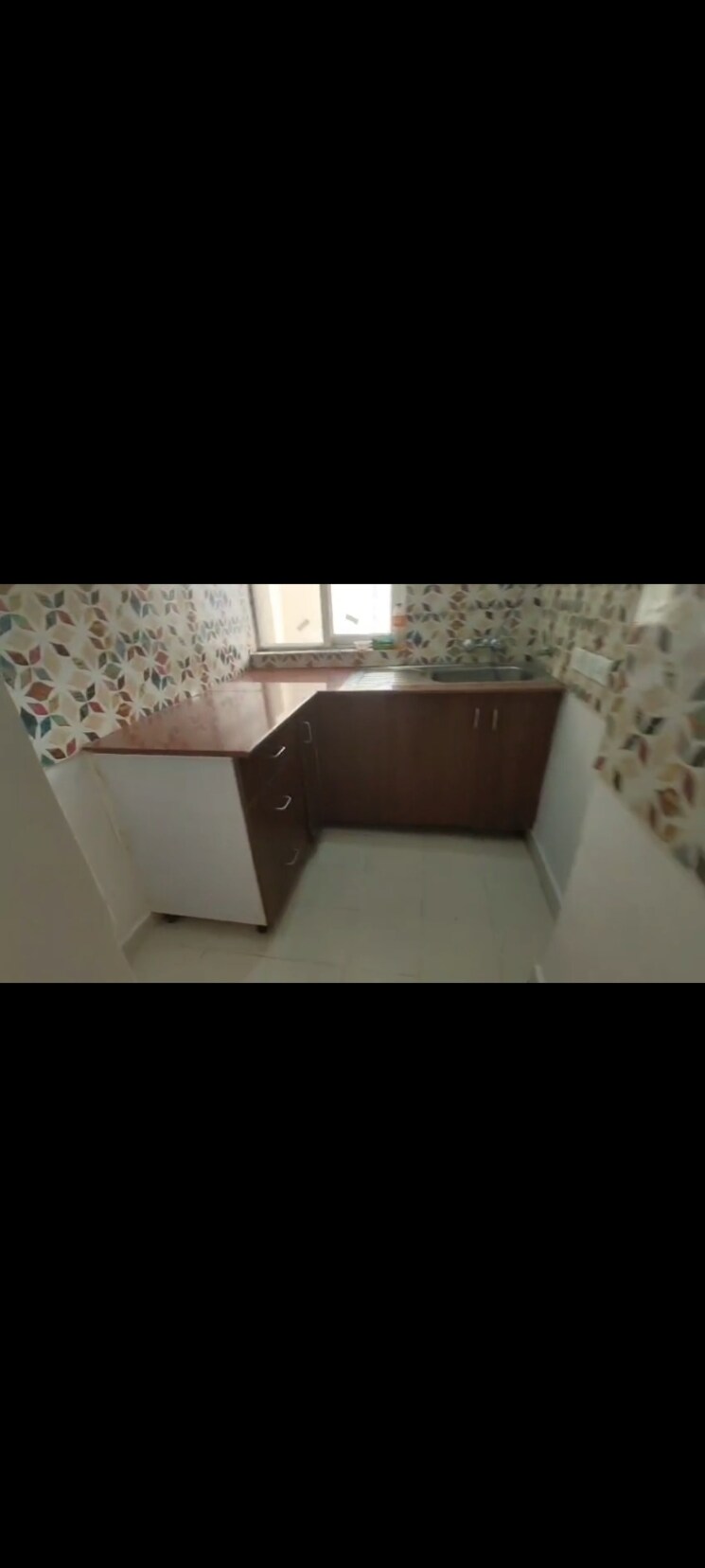 Kitchen, amrapali-leisure-park 2 Bedroom 845 Sq.Ft. Apartment In Amrapali Leisure Valley Greater Noida 9502871