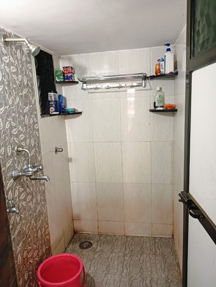 Bathroom, om-sai-residency-titwala 1 Bedroom 450 Sq.Ft. Apartment In Titwala Thane 9502875