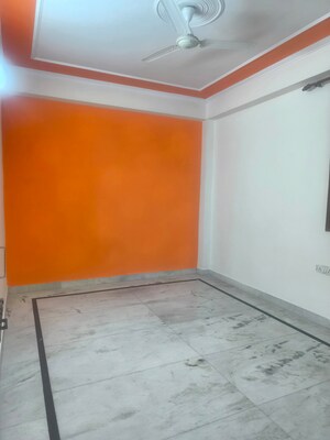 Room in 3 BHK Builder Floor at Dwarka – for Sale