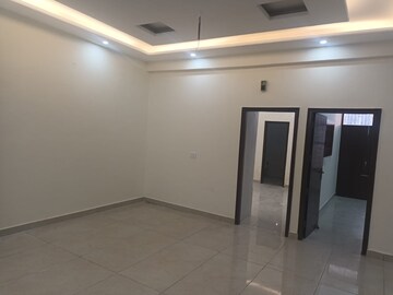 Room in 3 BHK Builder Floor at Ambala Highway – for Sale