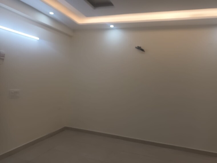 Room, ambala highway 3 Bedroom 1350 Sq.Ft. Builder Floor In Ambala Highway Zirakpur 9502996