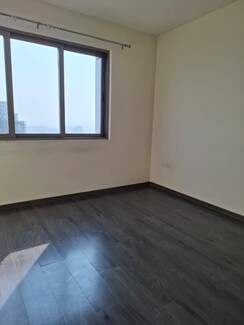 3.5 BHK + Servant Room Apartment For Sale in Tata Primanti-Tower Residences