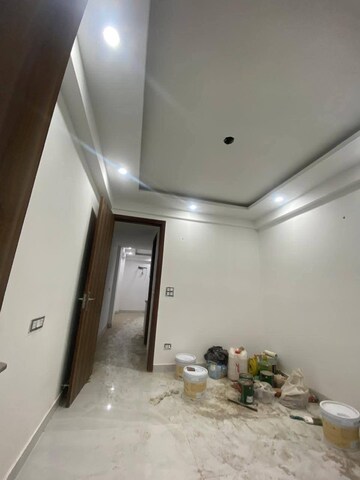 Living Room in 1 BHK Builder Floor at Chattarpur – for Rent