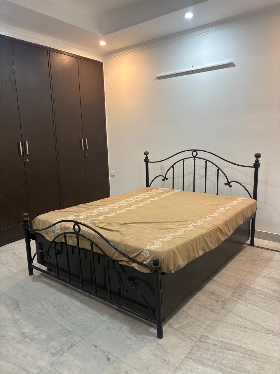 2 BHK + Extra Room Builder Floor For Rent in Sector 48