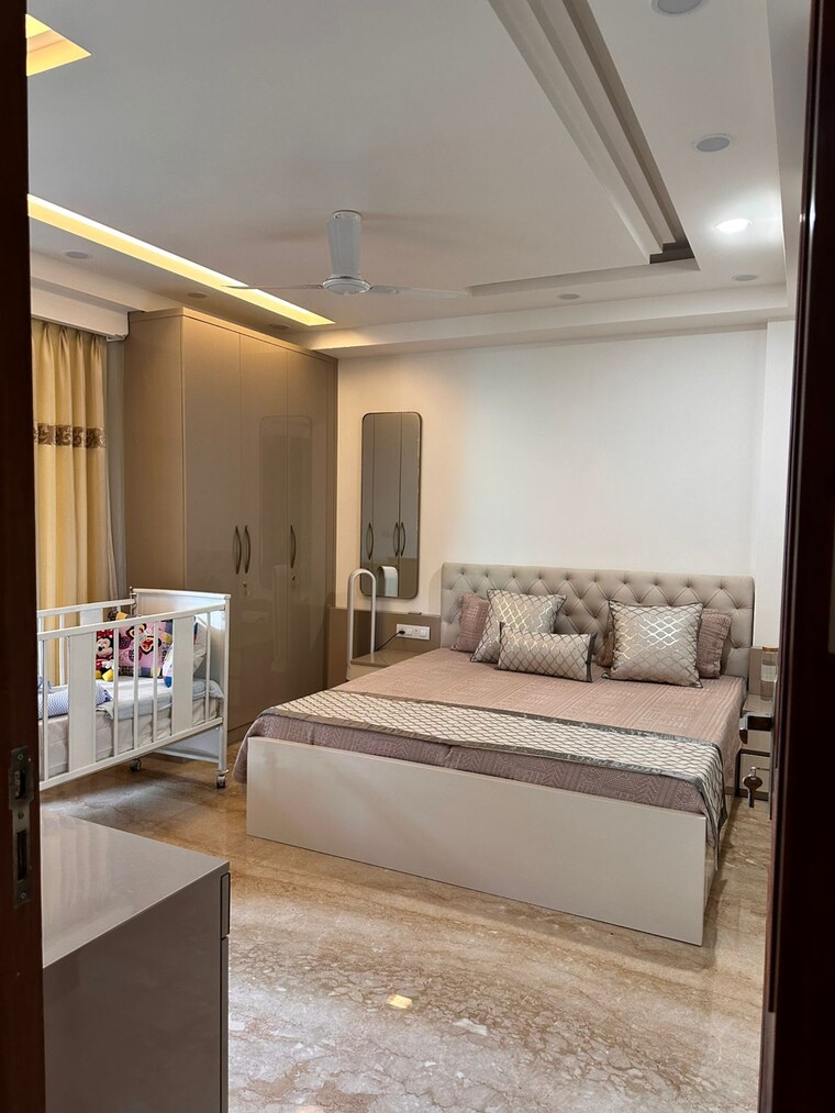 Bedroom, south extension ii 3 Bedroom 2000 Sq.Ft. Apartment In South Extension ii Delhi 9503055
