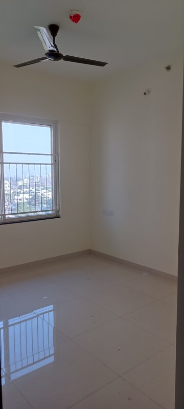 Room in 2 BHK Apartment at Kolte Patil Life Republic, Hinjewadi – for Rent
