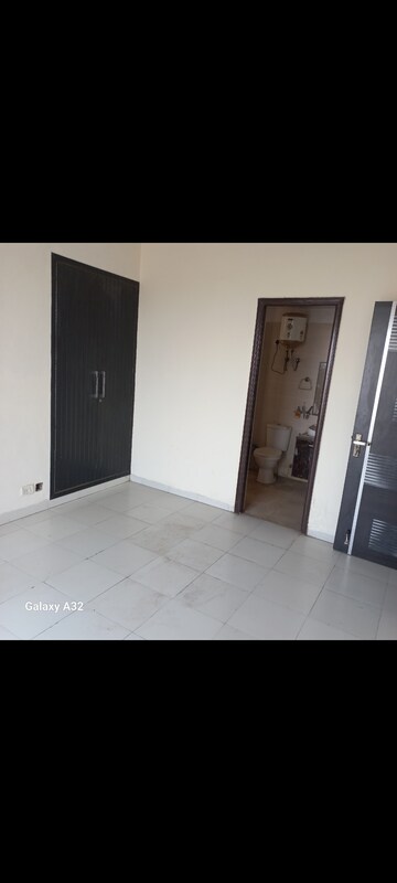 Room in 2 BHK Apartment at Shiv Sai Park Apartments, Sector 87 – for Sale