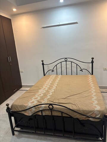 2 BHK Builder Floor For Rent in Sector 48