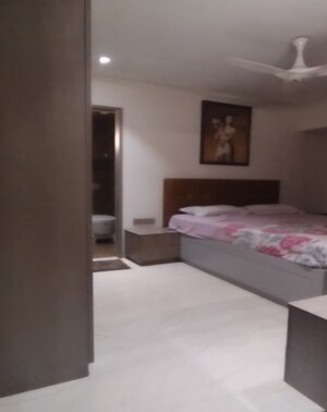 Bedroom in 3 BHK Apartment at Safal Twins, Chembur – for Rent