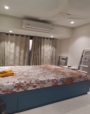 Bedroom in 3 BHK Apartment at Safal Twins, Chembur – for Rent