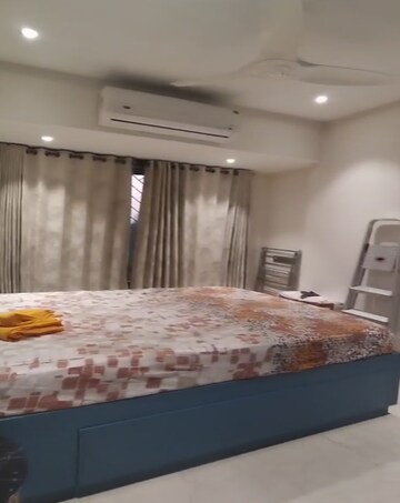 Bedroom in 3 BHK Apartment at Safal Twins, Chembur – for Rent