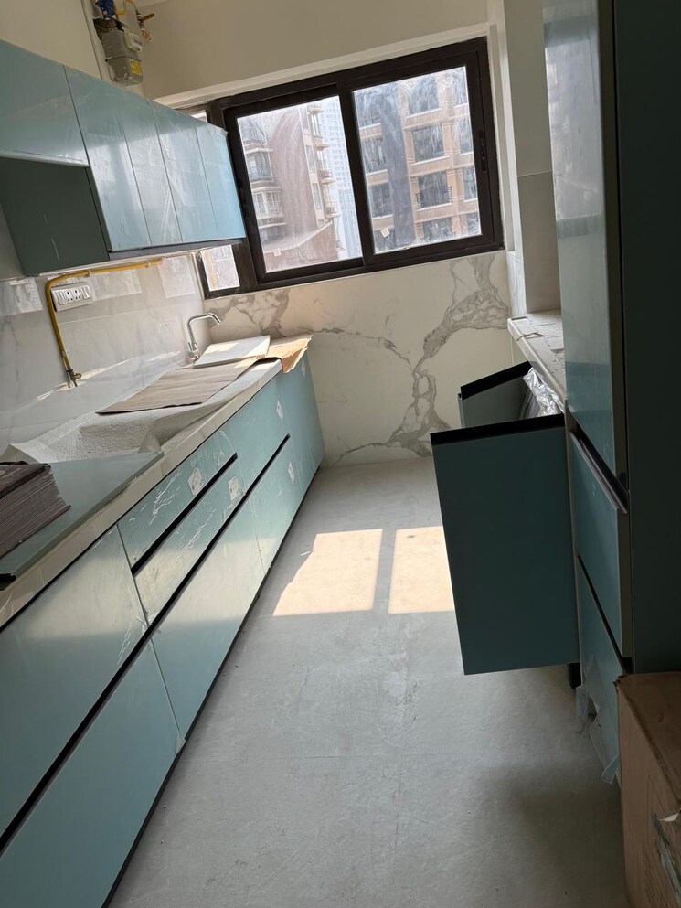 Kitchen, dadar west 3 Bedroom 1150 Sq.Ft. Apartment In Dadar West Mumbai 9503150