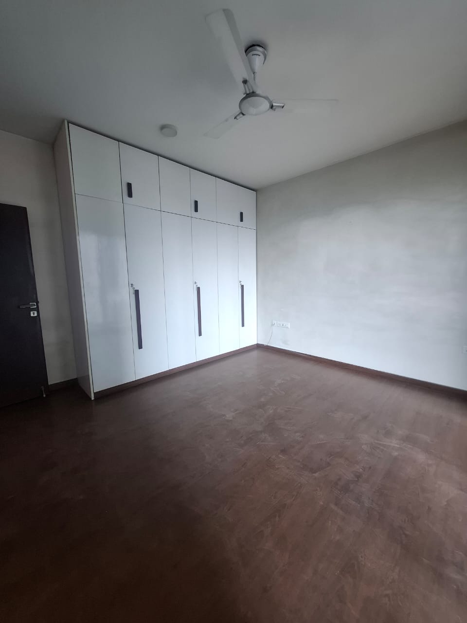 4 BHK + Servant Room Apartment For Sale in Tata Primanti Villas