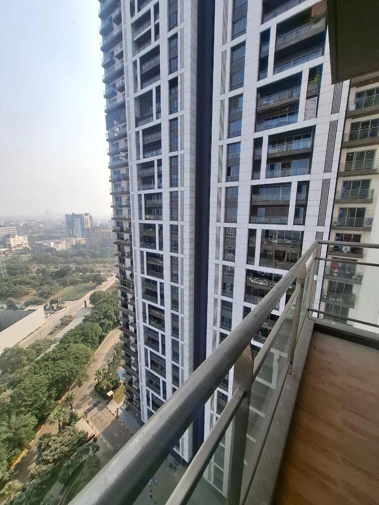 Balcony, tata-primanti-villas 4 Bedroom 2625 Sq.Ft. Apartment In Sector 72 Gurgaon 9503272