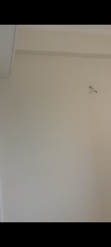 Furnished Amenities in 3 BHK Apartment at Amrapali Golf Homes, Sector 4 Greater Noida – for Rent