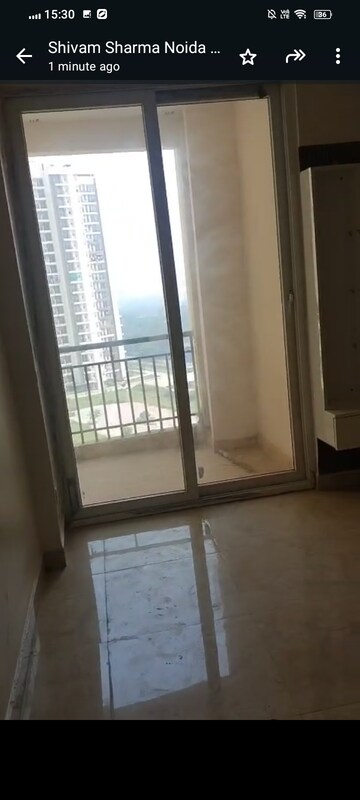 Building Lobby in 3 BHK Apartment at Amrapali Golf Homes, Sector 4 Greater Noida – for Rent