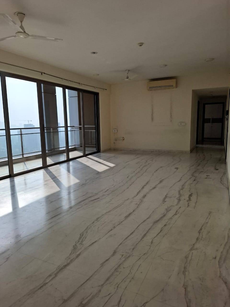 4 BHK + Servant Room Apartment For Sale in Tata Primanti-Tower Residences
