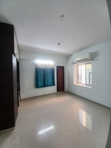 Room in 3 BHK Apartment at Pranavas Lotus Park, Kondapur – for Rent