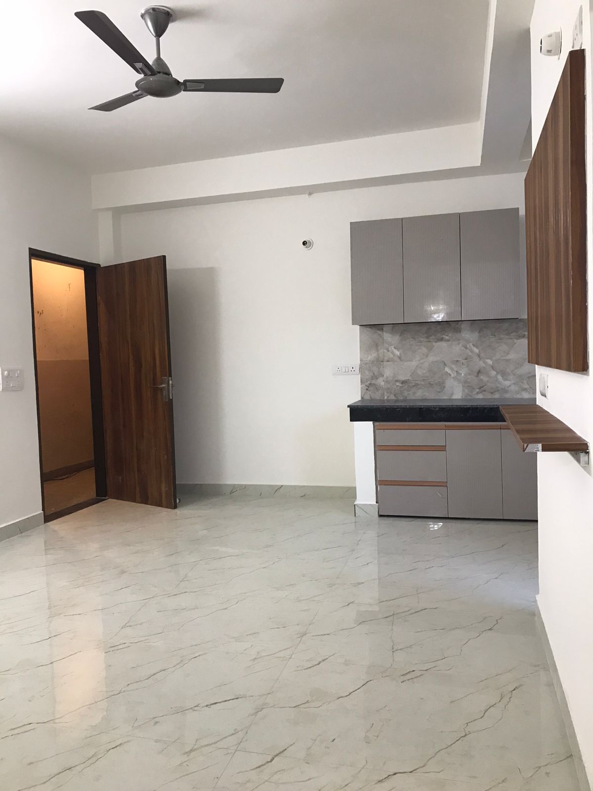 3 BHK + Extra Room Builder Floor For Rent in Sector 49