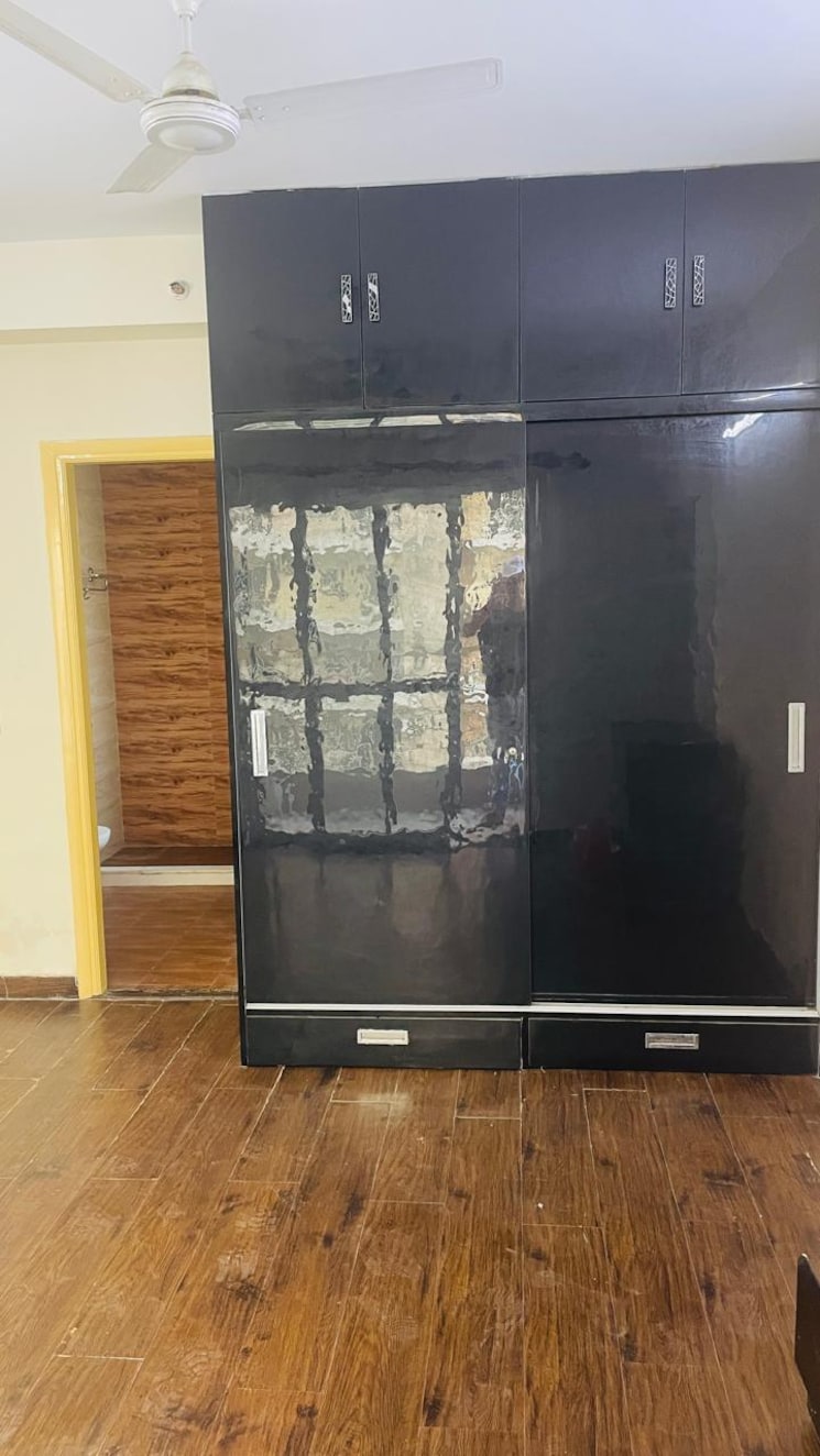 Room, bptp-the-resort 3.5 Bedroom 2025 Sq.Ft. Apartment In Sector 75 Faridabad 9503357