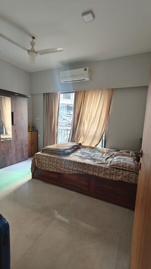 Bedroom in 2 BHK Apartment at Sindhi Society, Chembur – for Rent