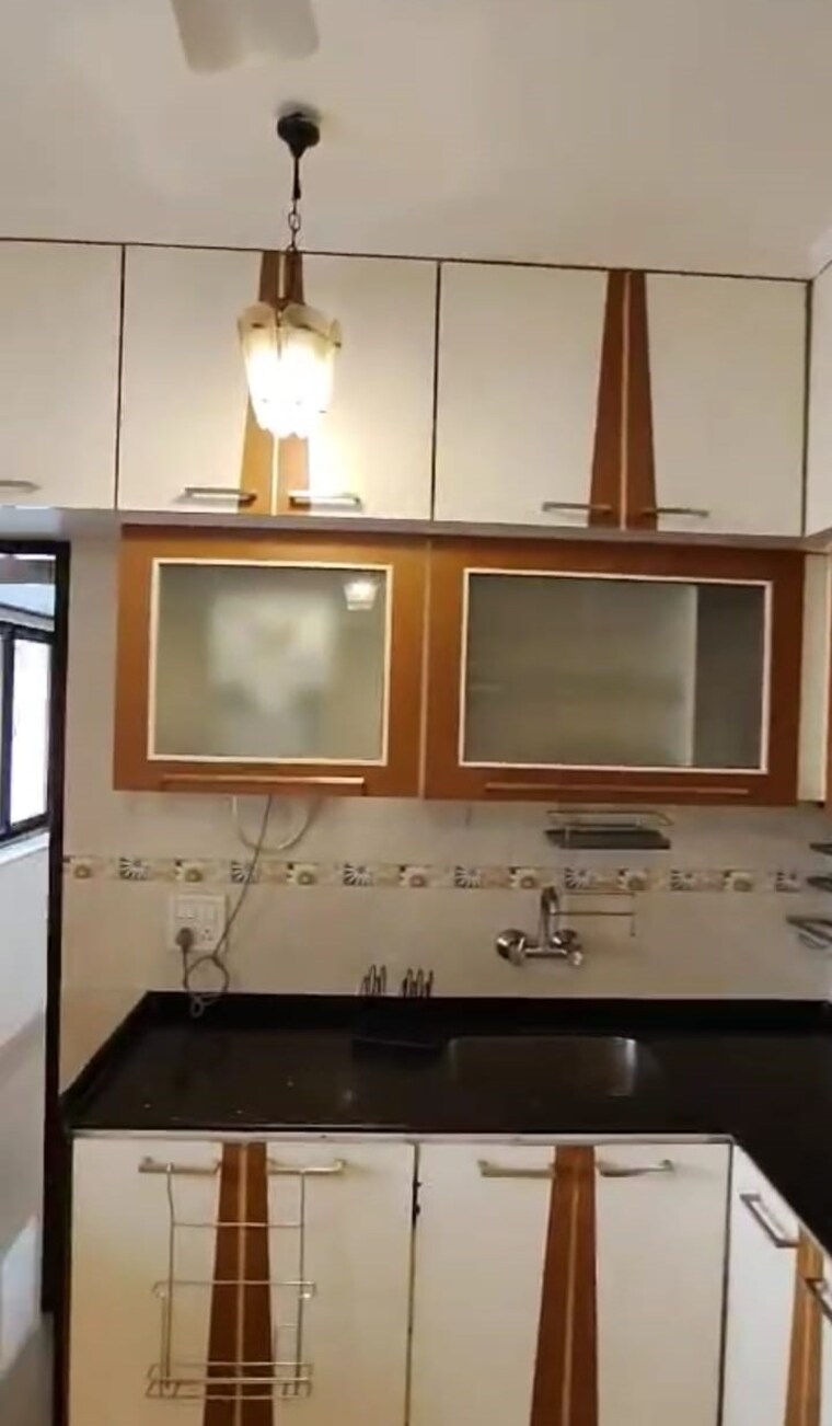 undefined, harbour-heights 3 Bedroom 1350 Sq.Ft. Apartment In Colaba Mumbai 9503386