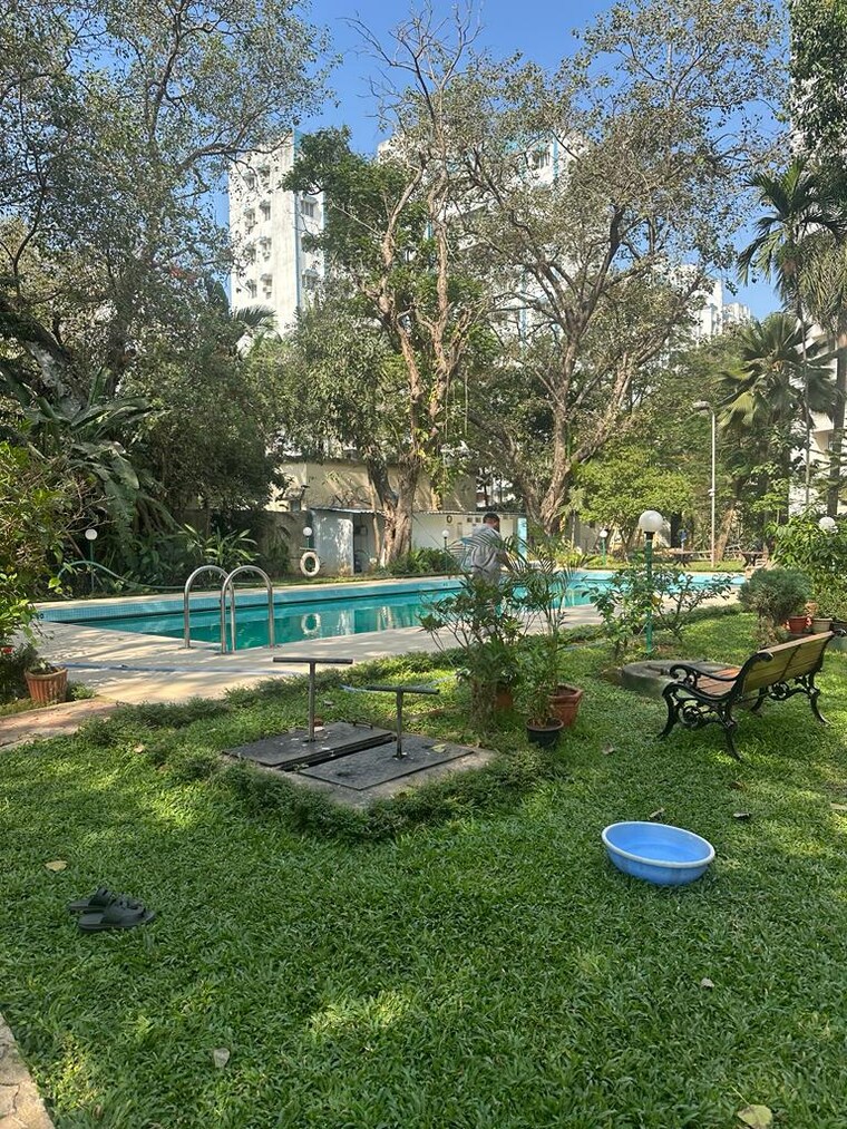 Garden, harbour-heights 3 Bedroom 1350 Sq.Ft. Apartment In Colaba Mumbai 9503386