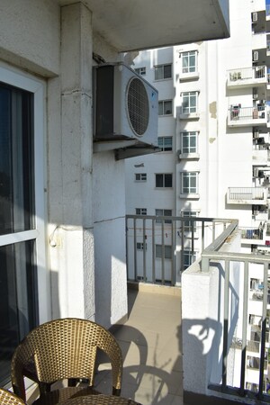 Floor Plan in 3.5 BHK Apartment at Emaar The Palm Drive-Palm Studios, Sector 66 – for Sale