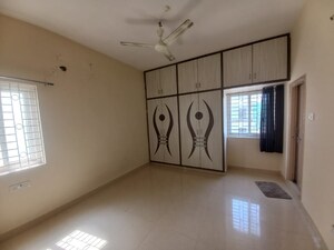 Room in 2 BHK Apartment at Sai Akshaya Residency, Kondapur – for Rent