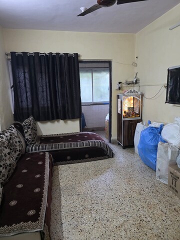 Living Room in 1 BHK Apartment at Chembur – for Rent