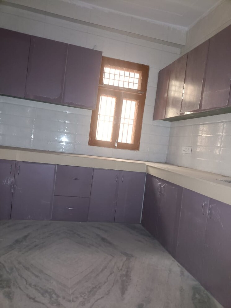 Kitchen, mayur vihar phase 1 2 Bedroom 650 Sq.Ft. Builder Floor In Mayur Vihar Phase 1 Delhi 9503581