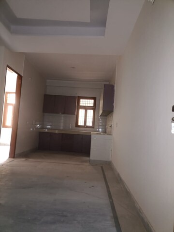 Kitchen in 2 BHK Builder Floor at Mayur Vihar Phase 1 – for Rent