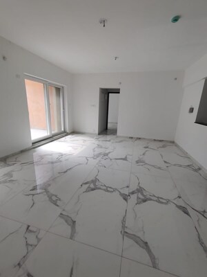 Room in 3 BHK Apartment at Godrej Connaught One, Connaught Place – for Sale