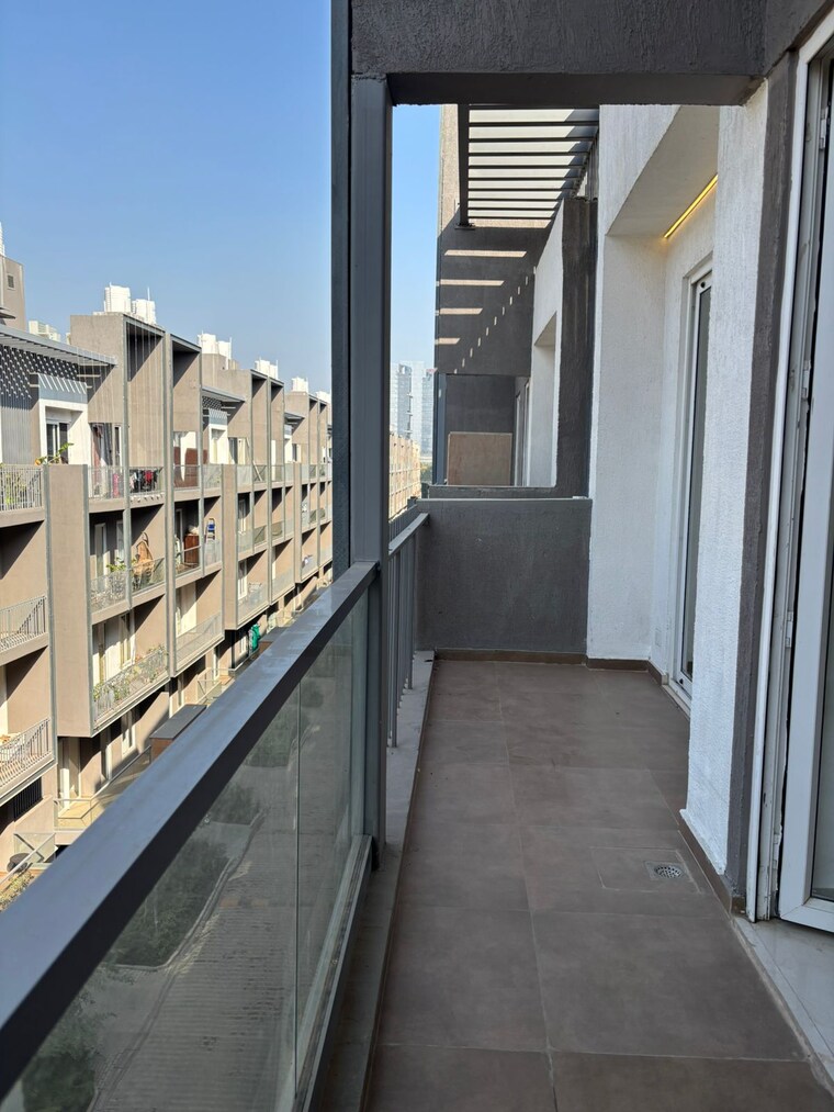 Balcony, smart-world-orchard 3 Bedroom 1680 Sq.Ft. Apartment In Sector 61 Gurgaon 9503787