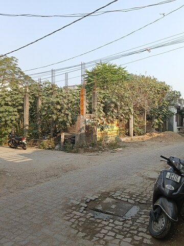  Plot – Exterior View View at Jankipuram - for Sale