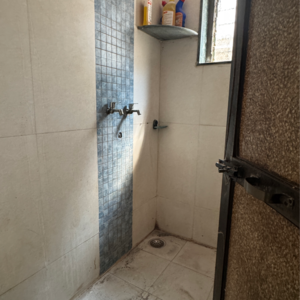 Bathroom in 3 BHK Villa at Regency Estate, Dawadi Gaon rd – for Rent