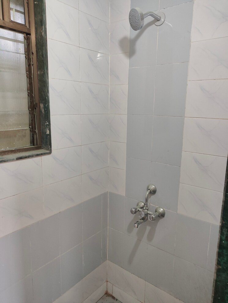 Bathroom, sector 14 dwarka 1 Bedroom 525 Sq.Ft. Apartment In Sector 14 Dwarka Delhi 9503583