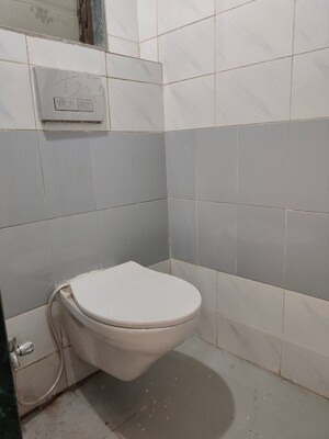 Bathroom in 1 BHK Apartment at Sector 14 Dwarka – for Rent